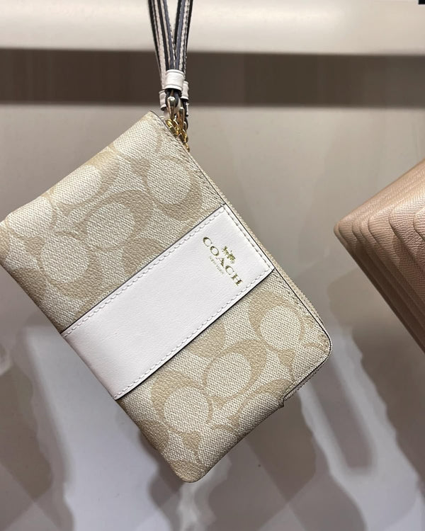 Wristlet marfil con blanco